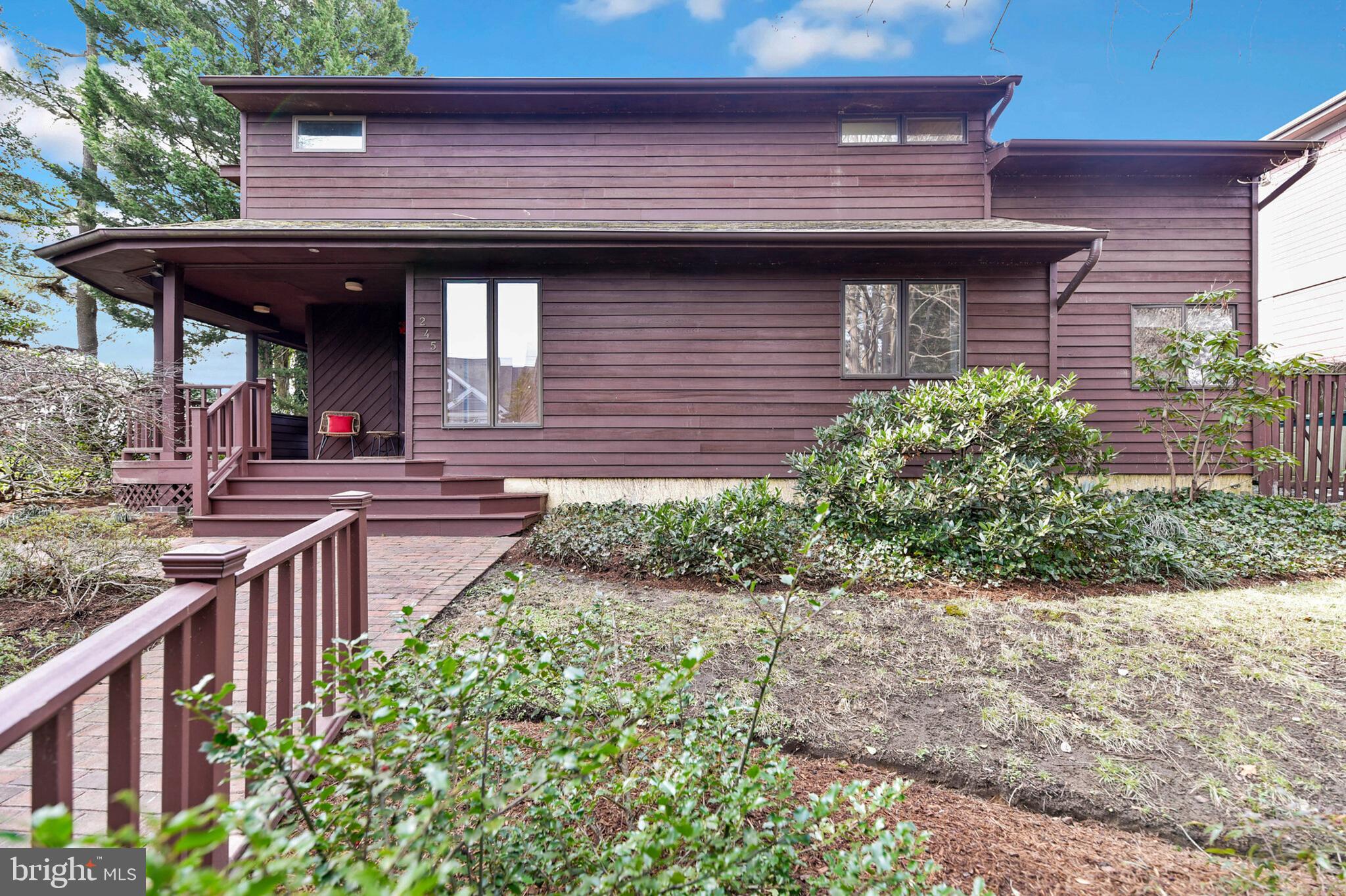 LONG POINT ON THE SEVERN - Residential