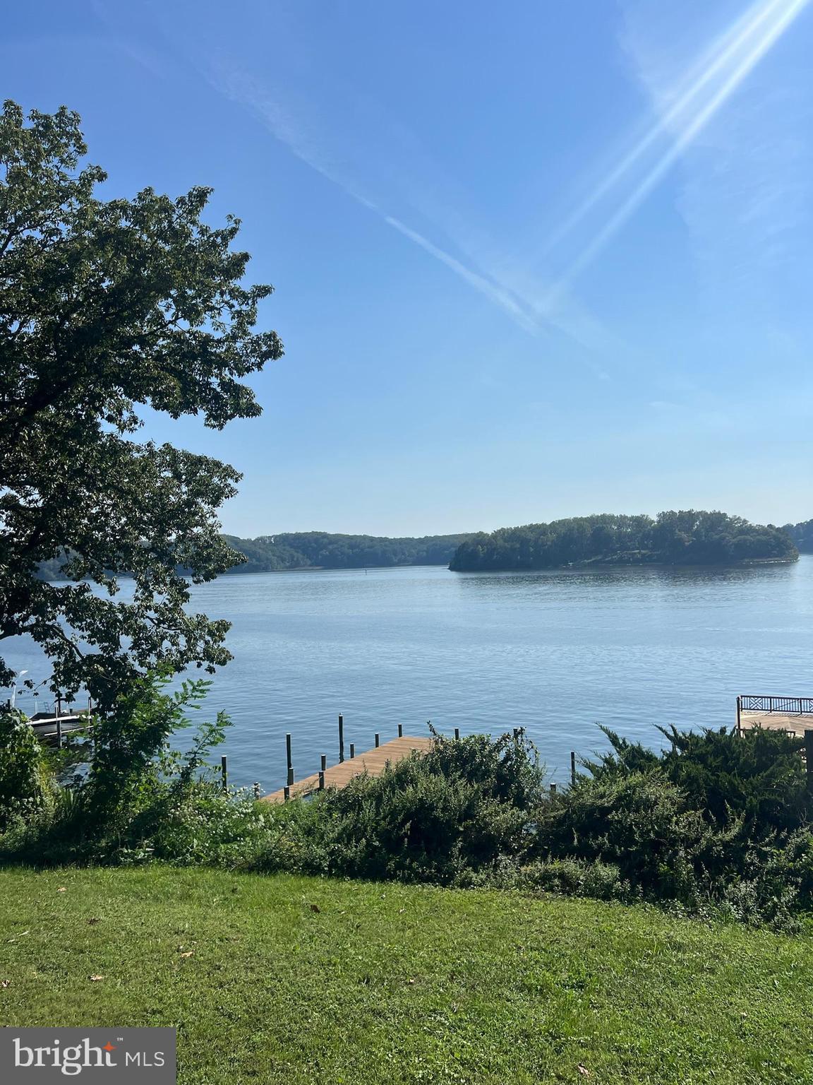 LONG POINT ON THE SEVERN - Residential