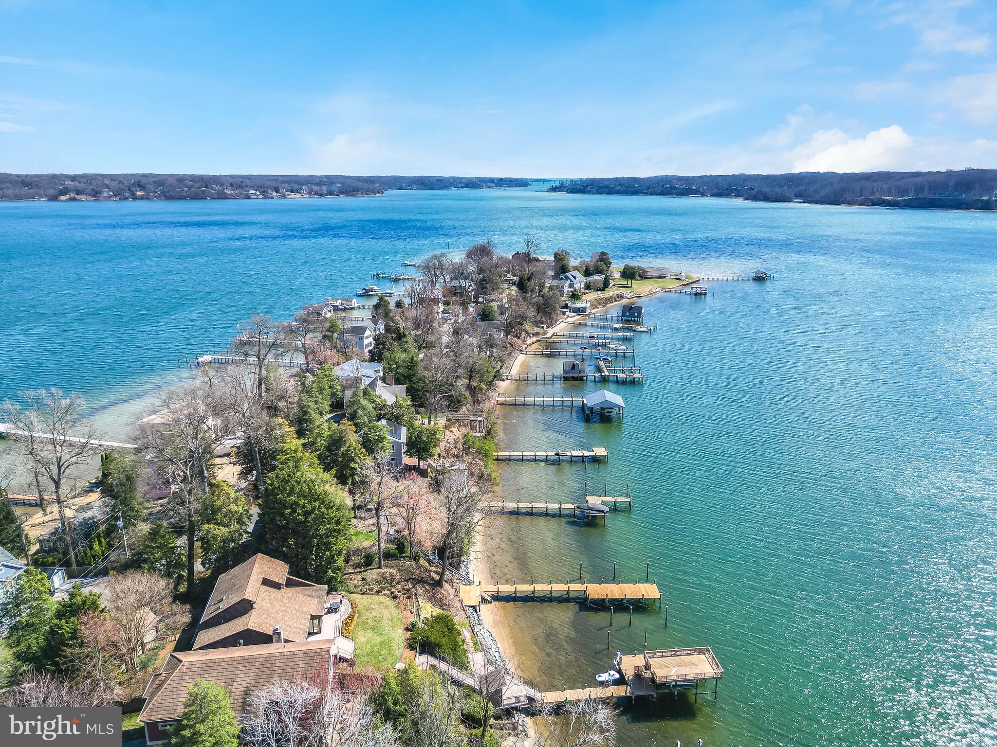 LONG POINT ON THE SEVERN - Residential