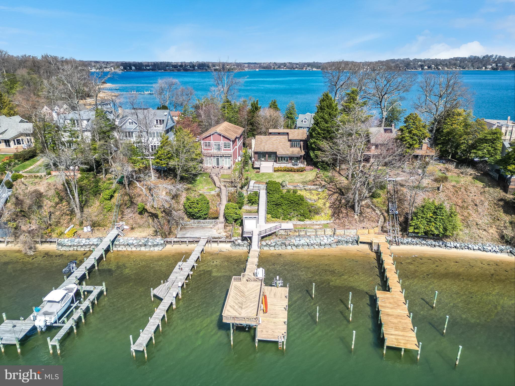 LONG POINT ON THE SEVERN - Residential