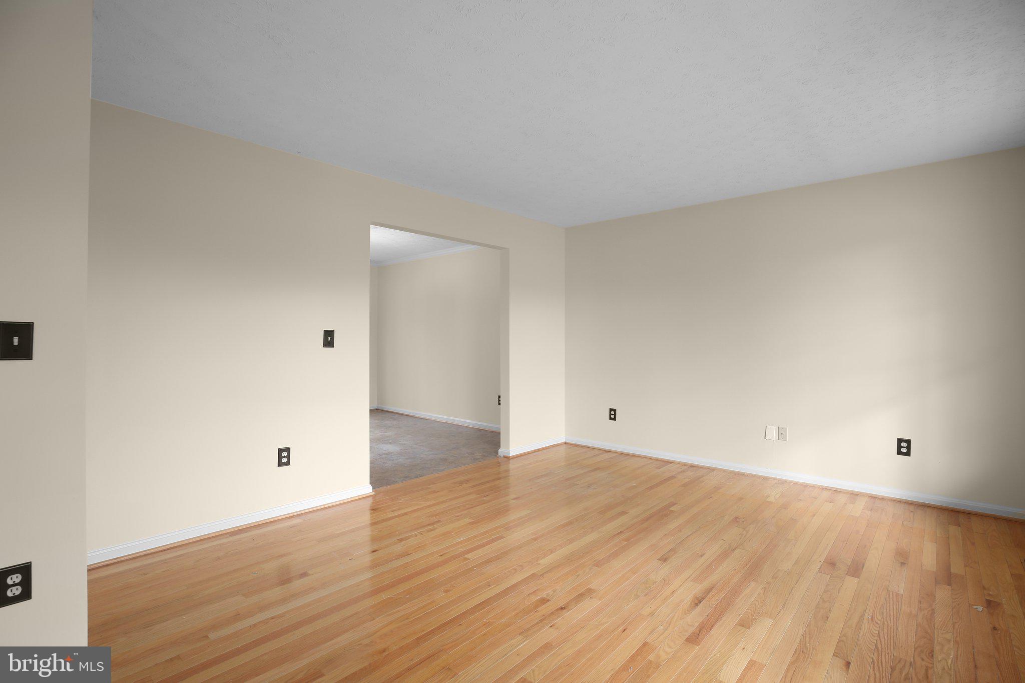 HUNTINGTON MEADOWS - Residential