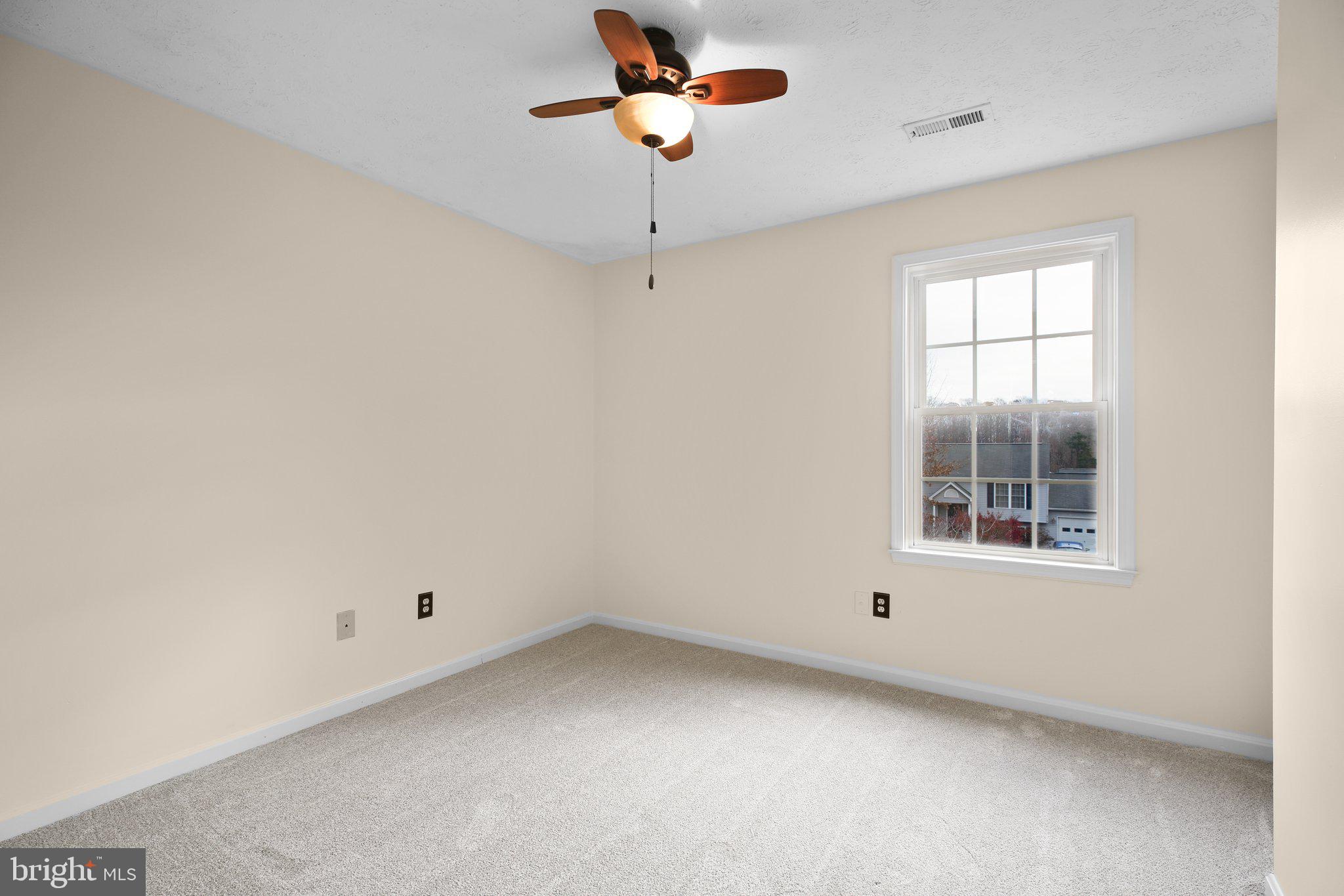 HUNTINGTON MEADOWS - Residential