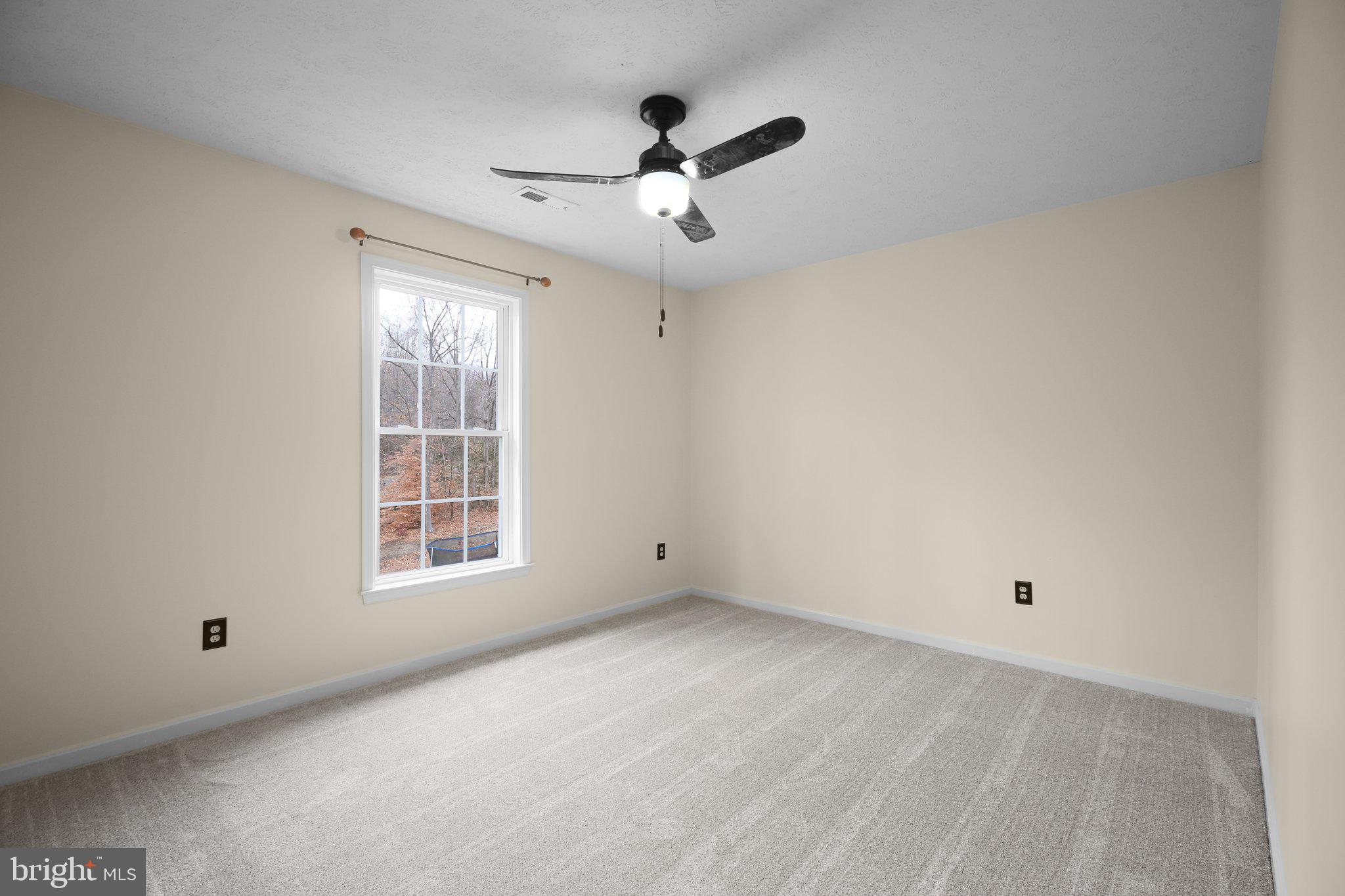 HUNTINGTON MEADOWS - Residential