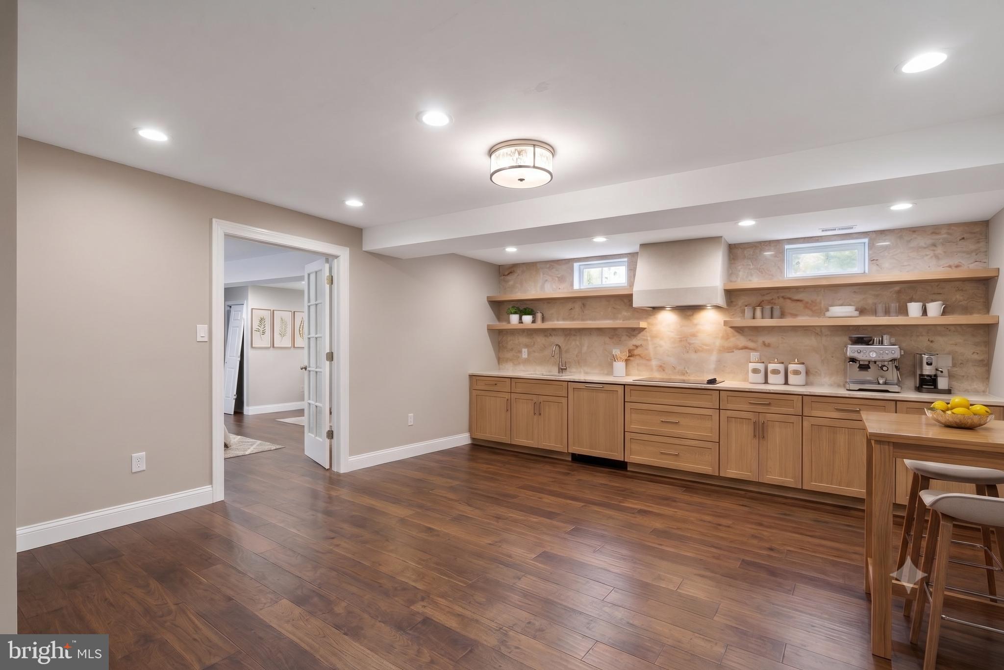 JASMYN WOODS - Residential