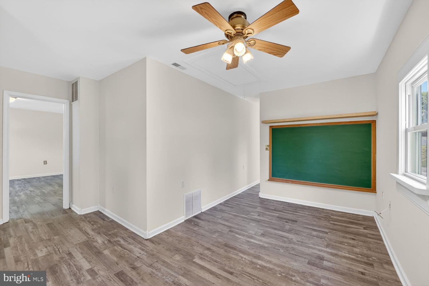 NORTH CHESAPEAKE BEACH - Residential