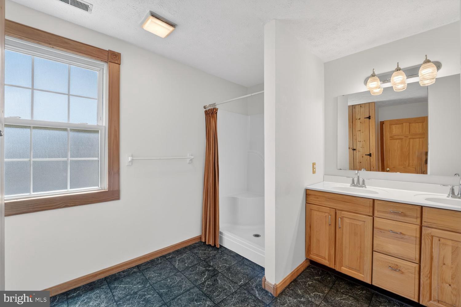 NORTH CHESAPEAKE BEACH - Residential
