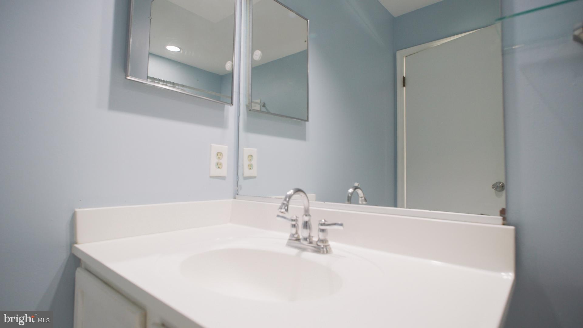 SILVER SPRING CNTRY CLUB - Residential
