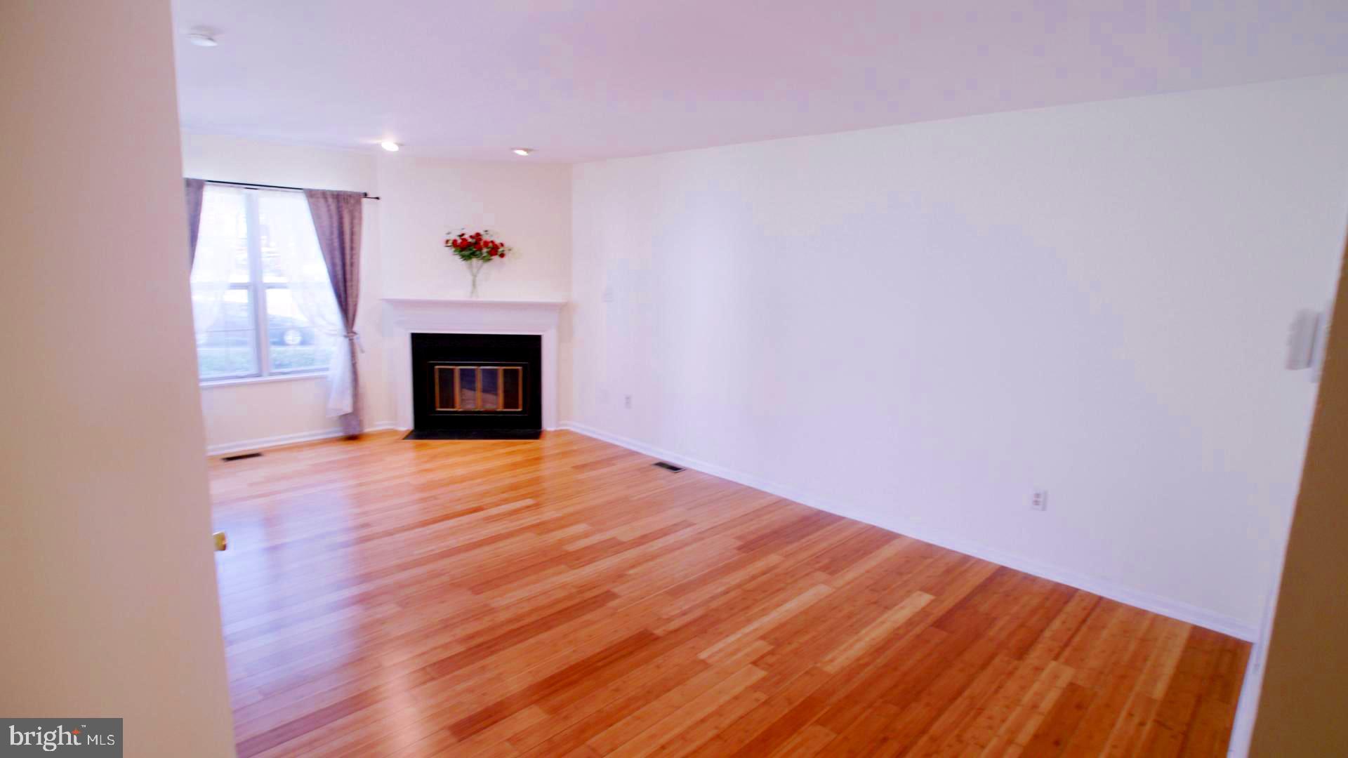 SILVER SPRING CNTRY CLUB - Residential