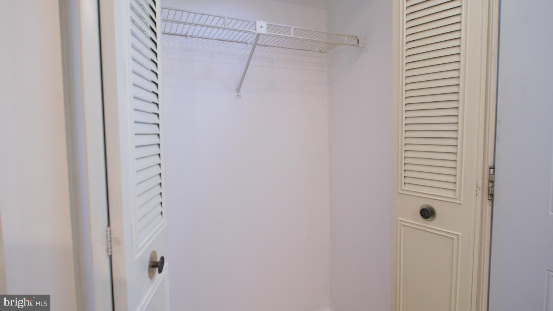 SILVER SPRING CNTRY CLUB - Residential