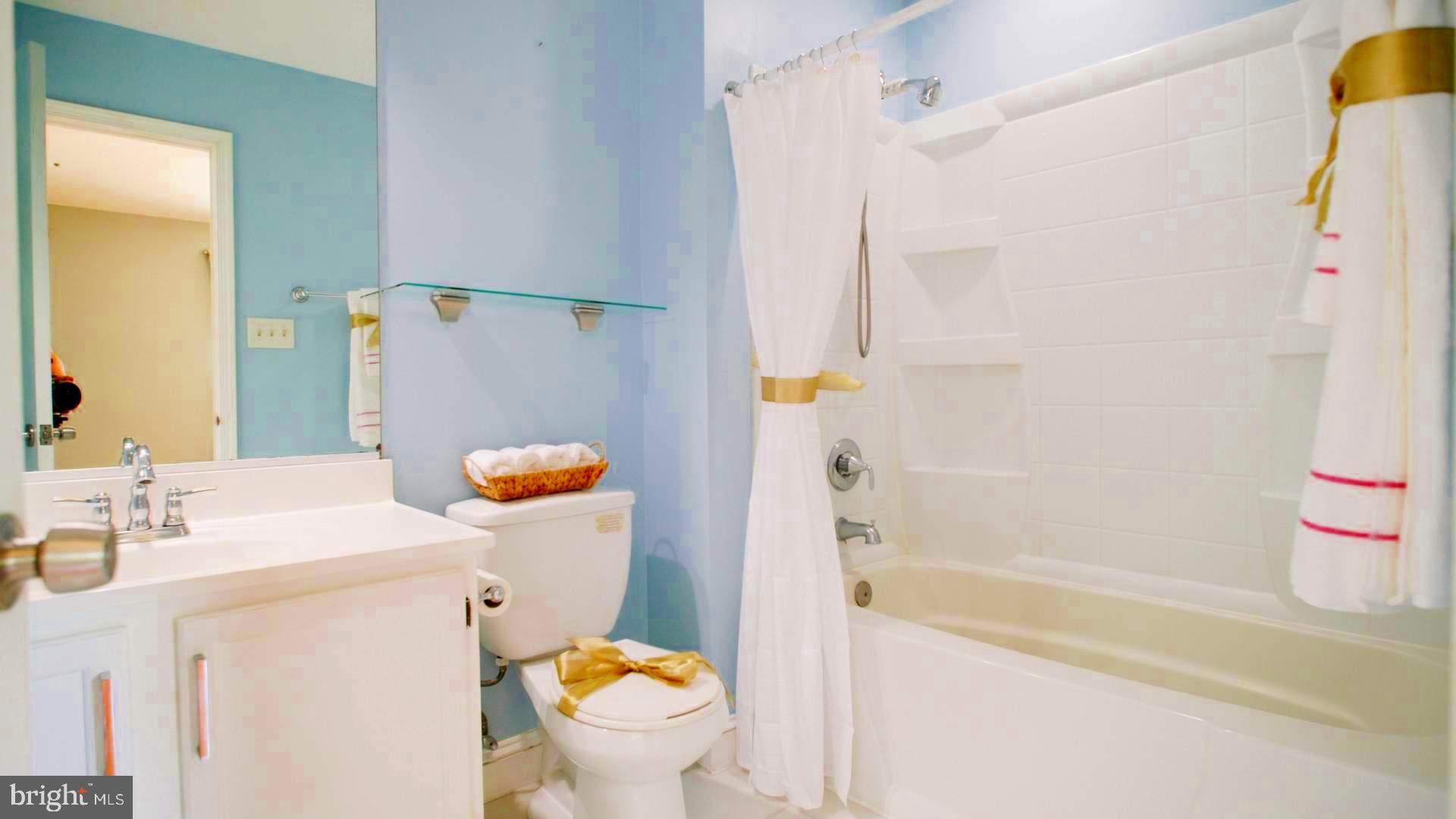 SILVER SPRING CNTRY CLUB - Residential