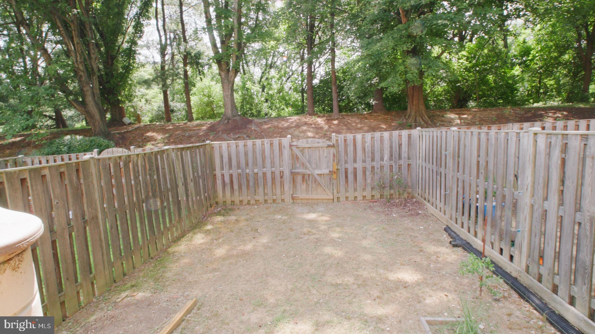 SILVER SPRING CNTRY CLUB - Residential
