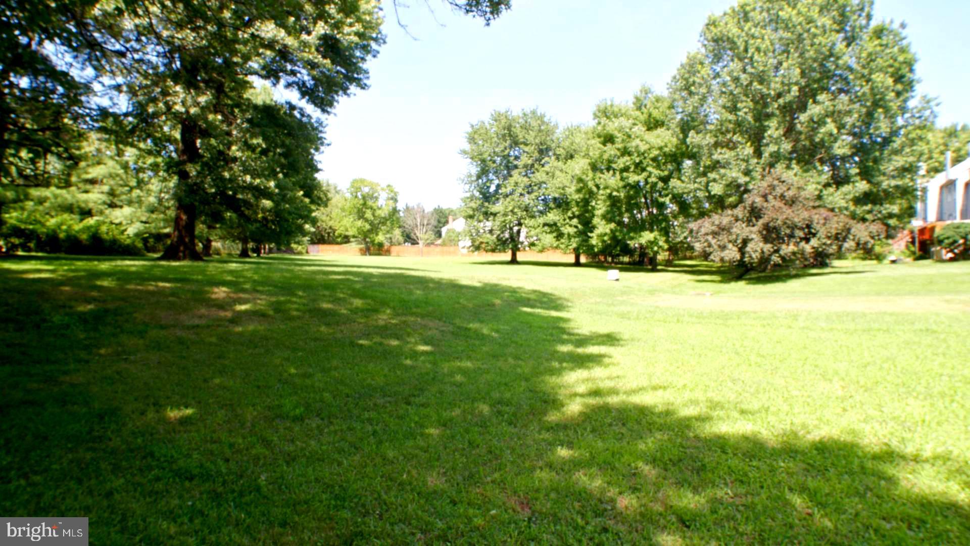 SILVER SPRING CNTRY CLUB - Residential