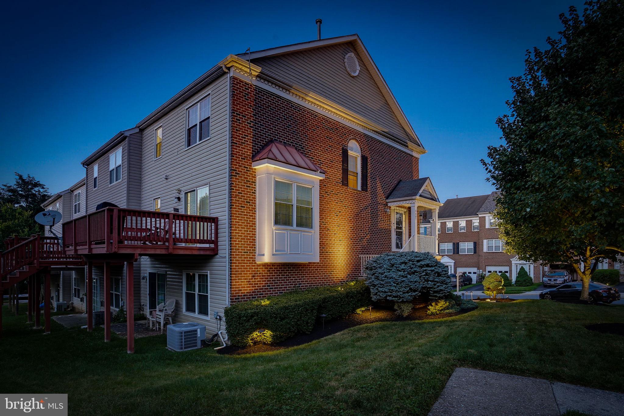 LYONS GATE - Residential