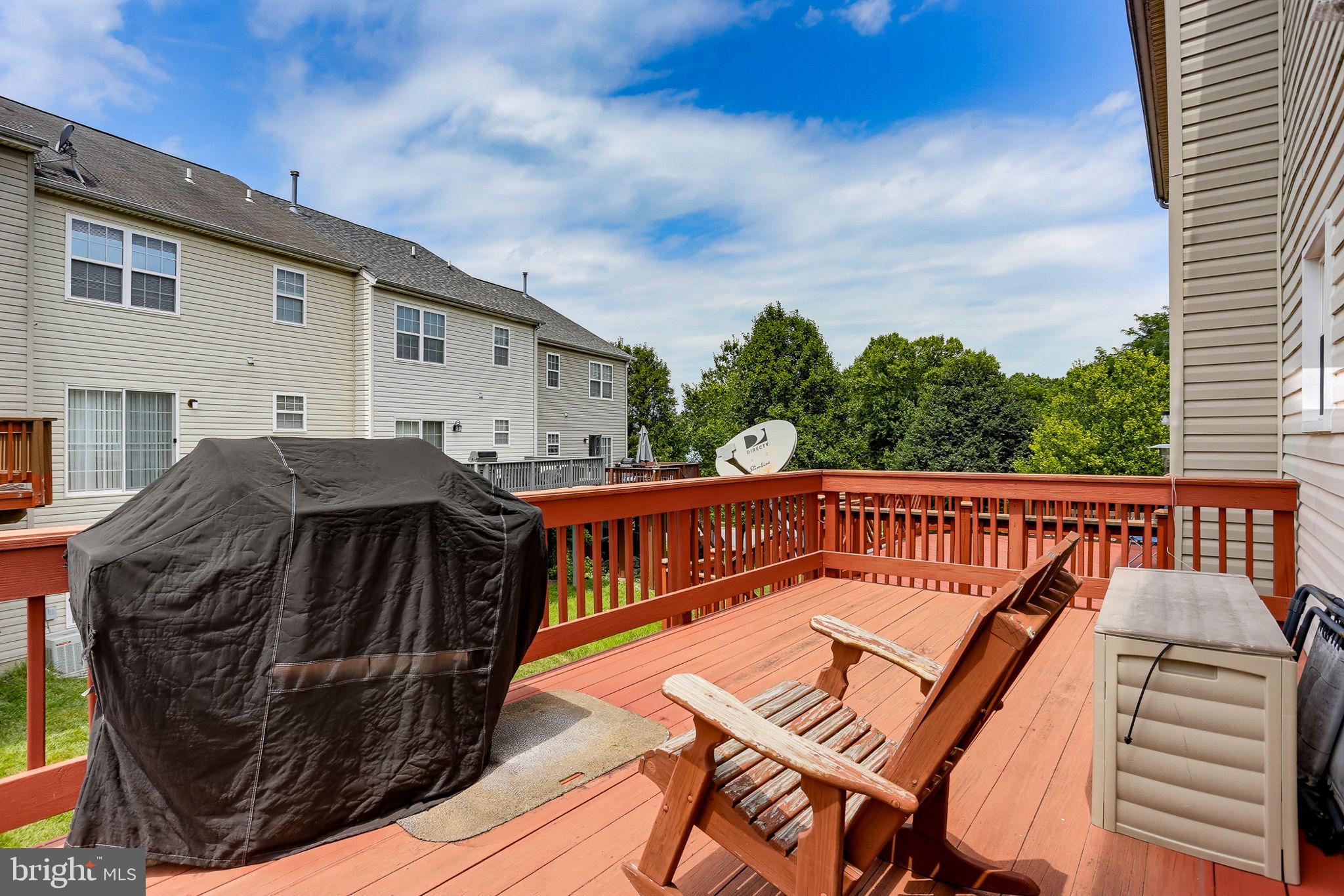 LYONS GATE - Residential