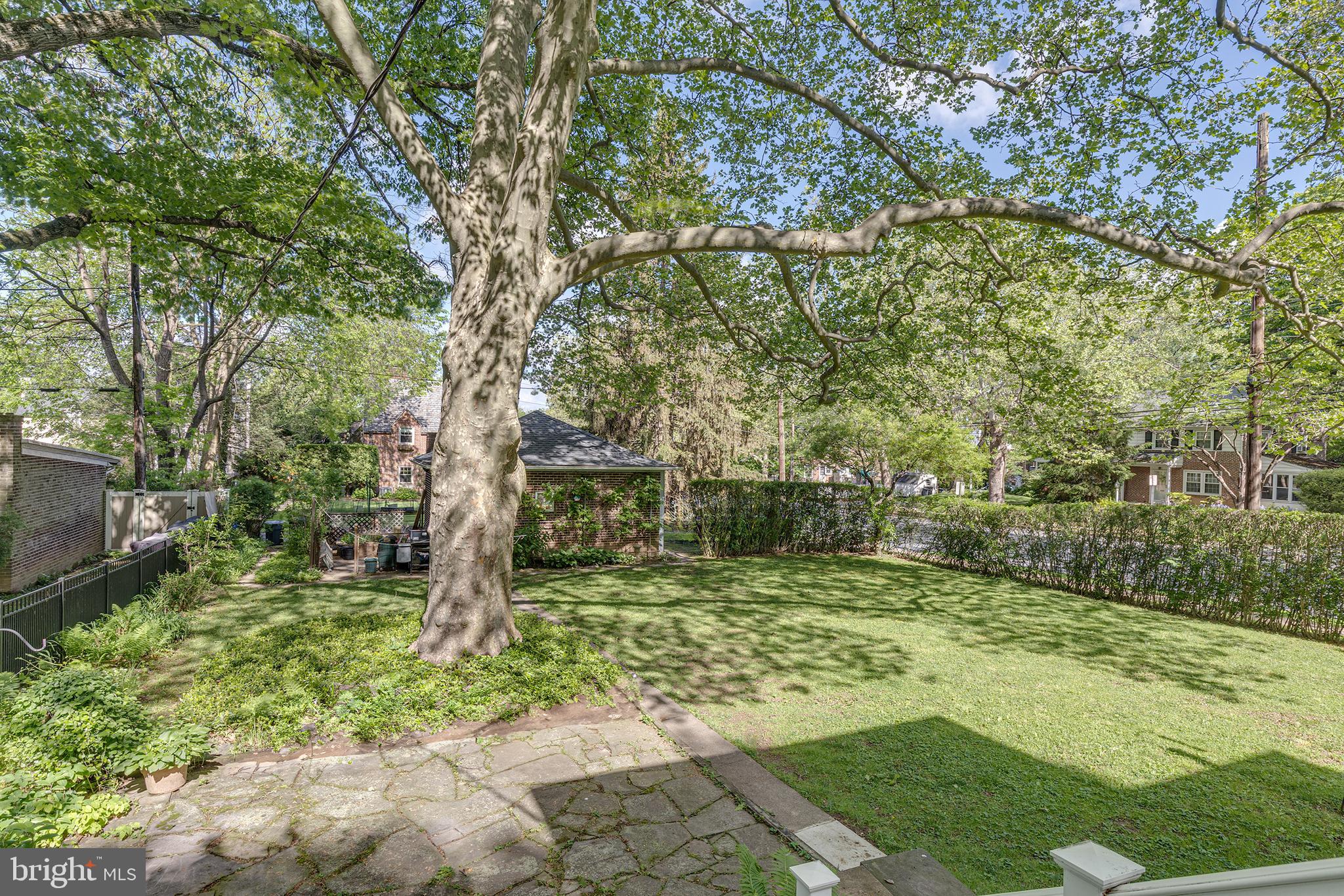 SCHOOL LANE HILLS - Residential