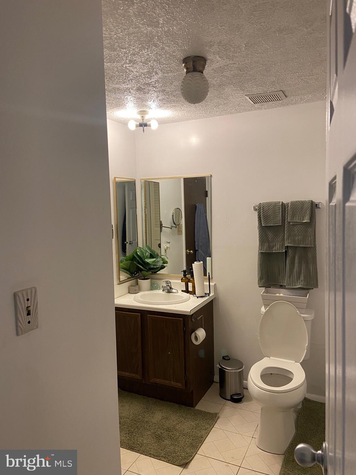 WESTHAMPTON TOWNHOUSES P - Residential