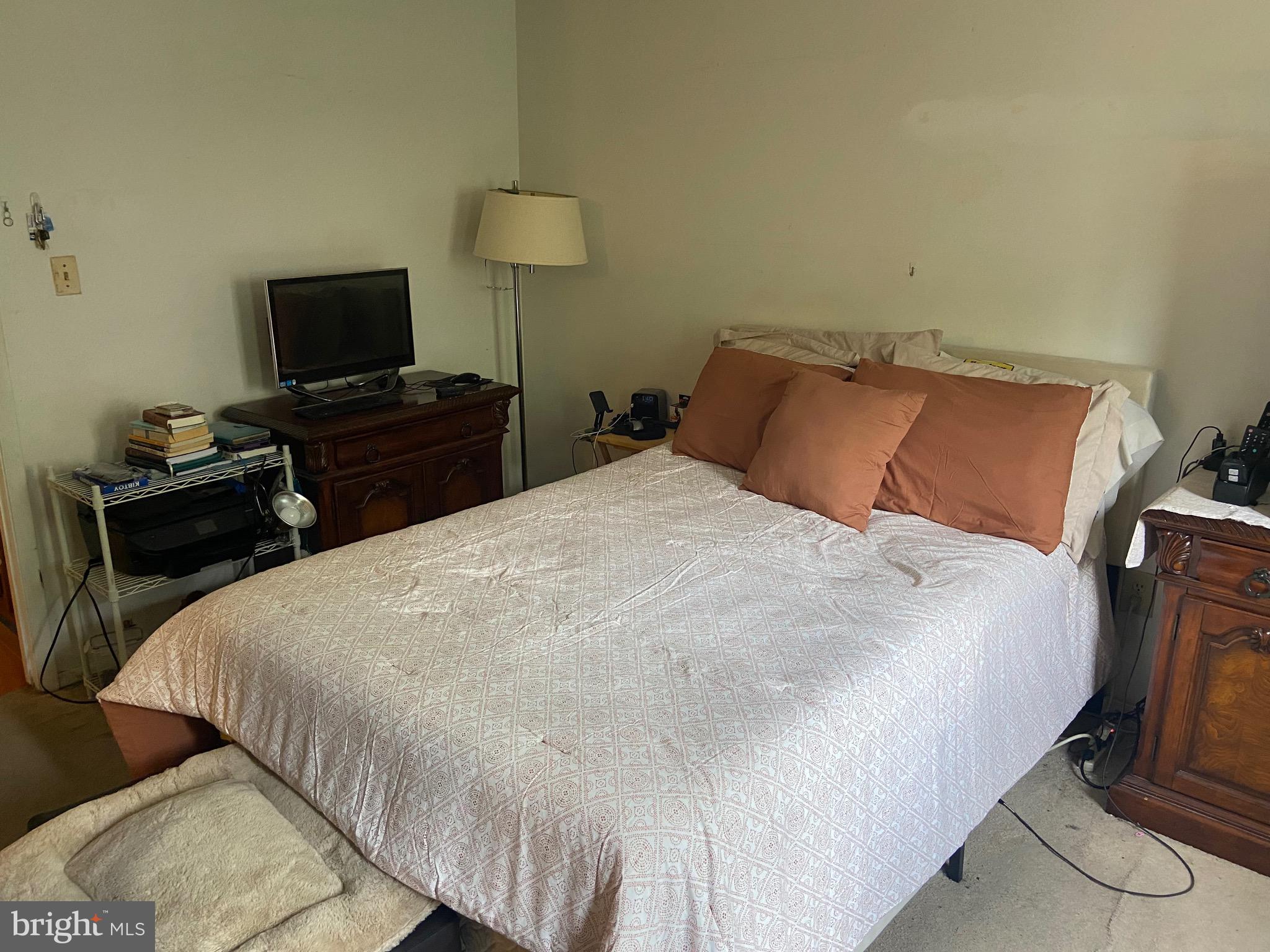 WESTHAMPTON TOWNHOUSES P - Residential