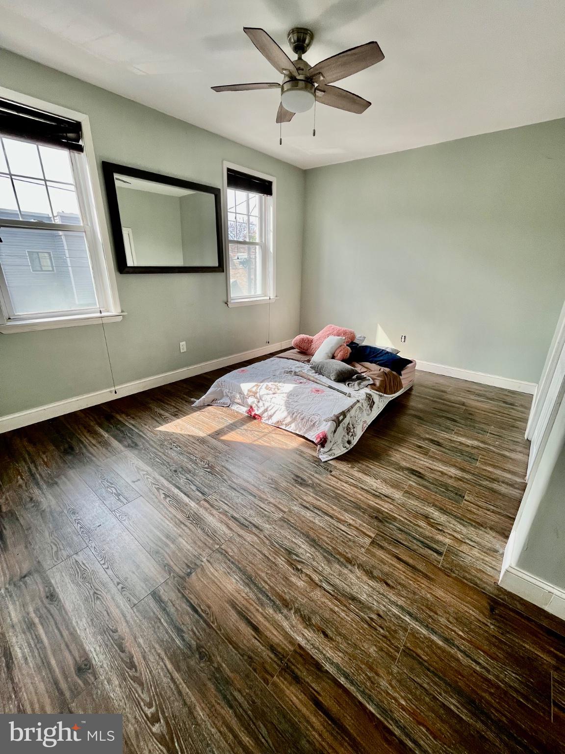 POINT BREEZE - Residential