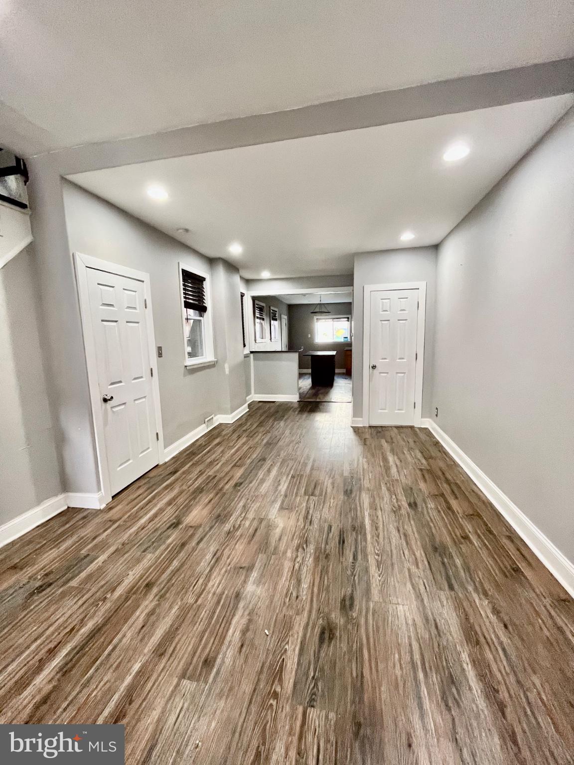 POINT BREEZE - Residential