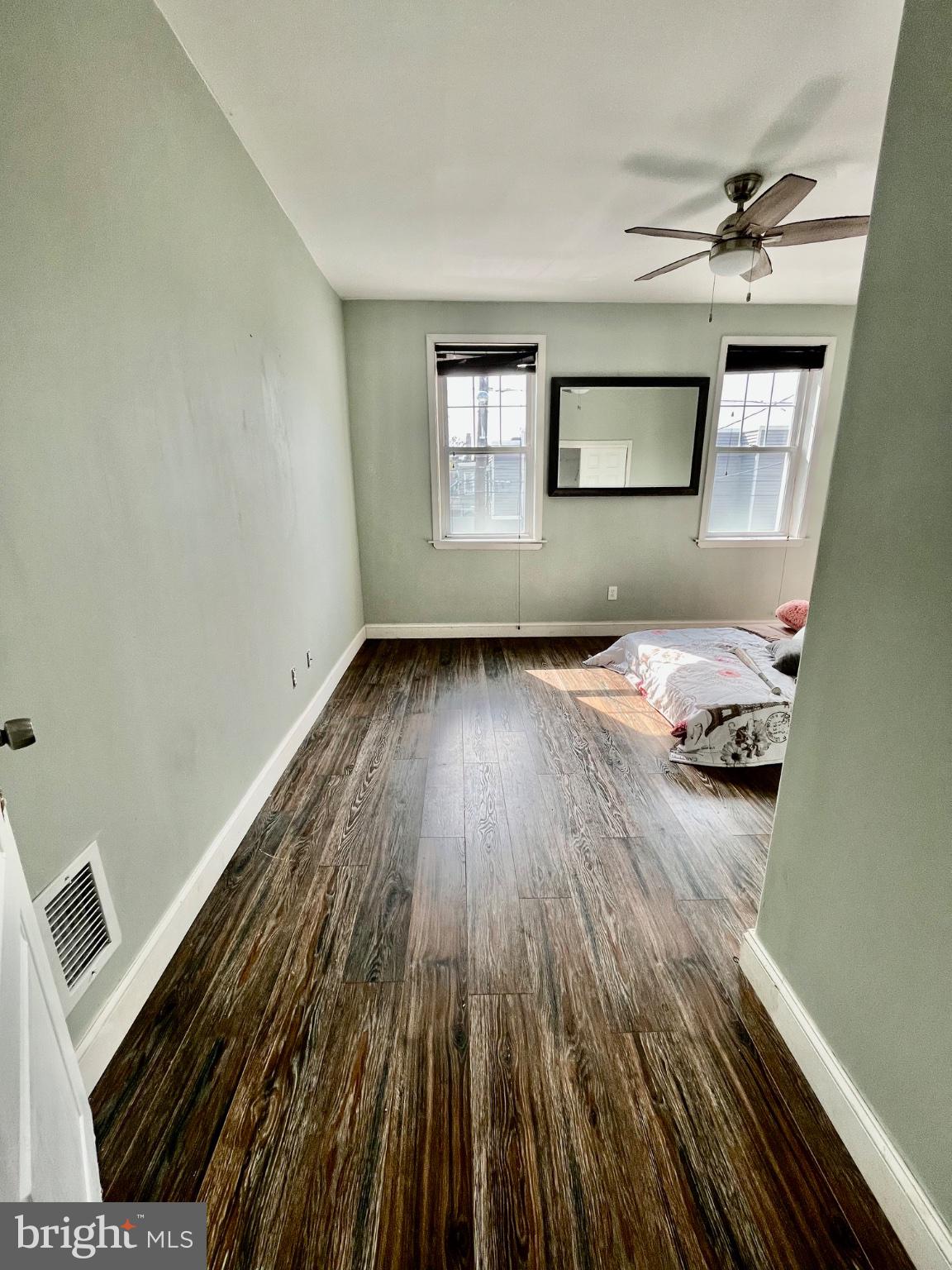 POINT BREEZE - Residential