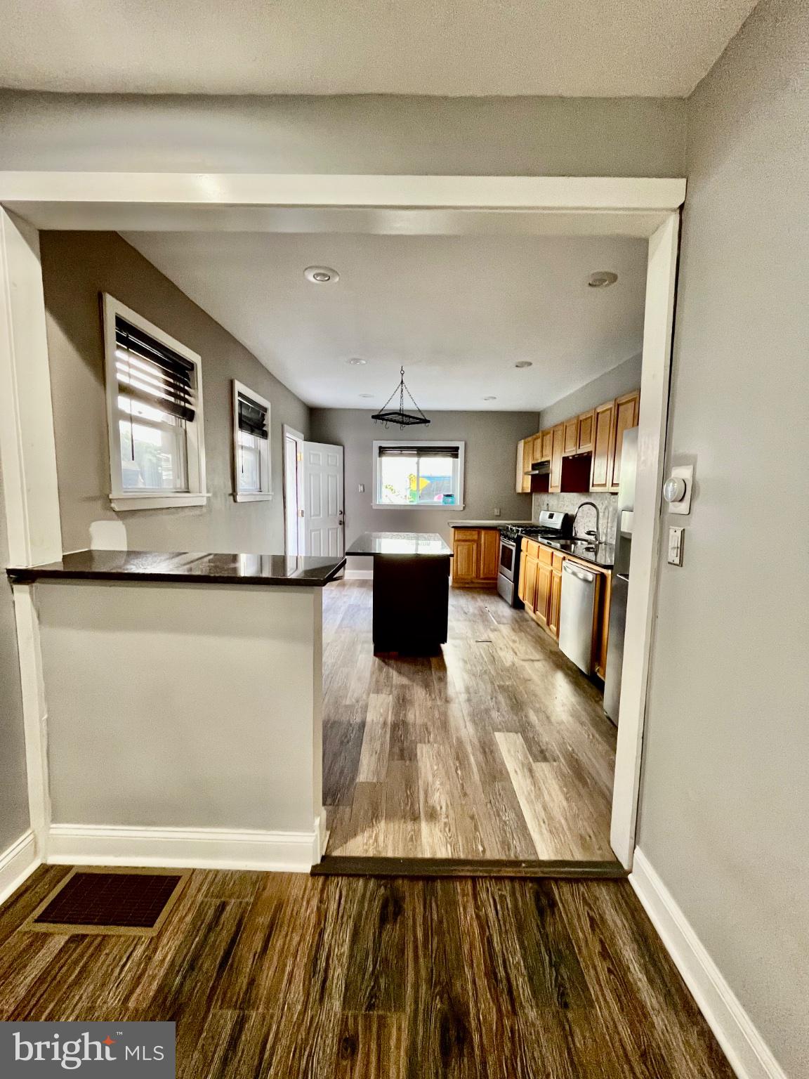 POINT BREEZE - Residential