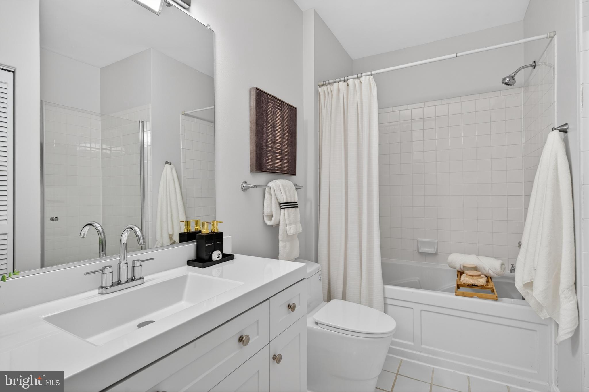 WESTBRIAR CONDOMINIUMS - Residential