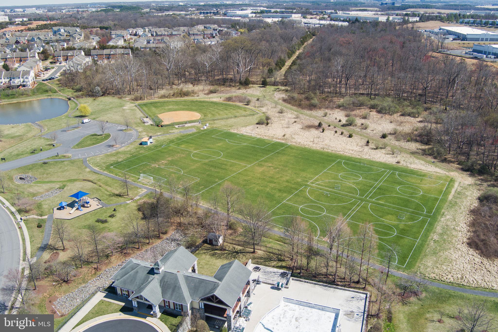 LOUDOUN VALLEY ESTATES - Residential Lease