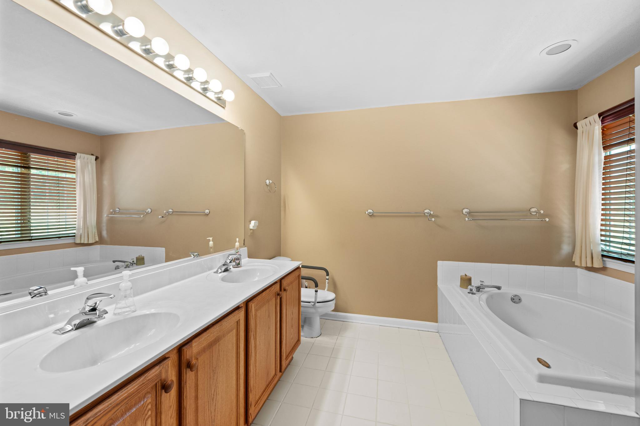 SAMHILL ESTATES - Residential