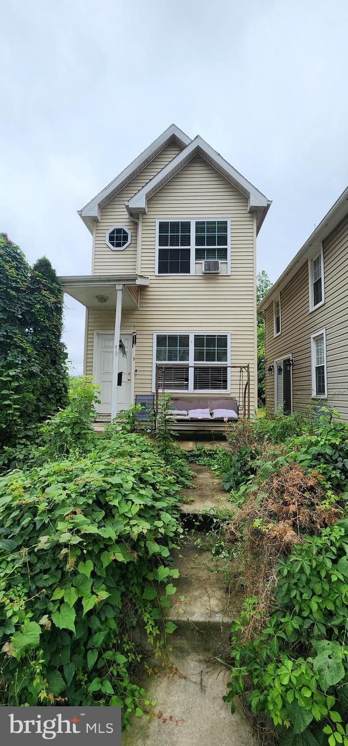 BRUNSWICK - Residential