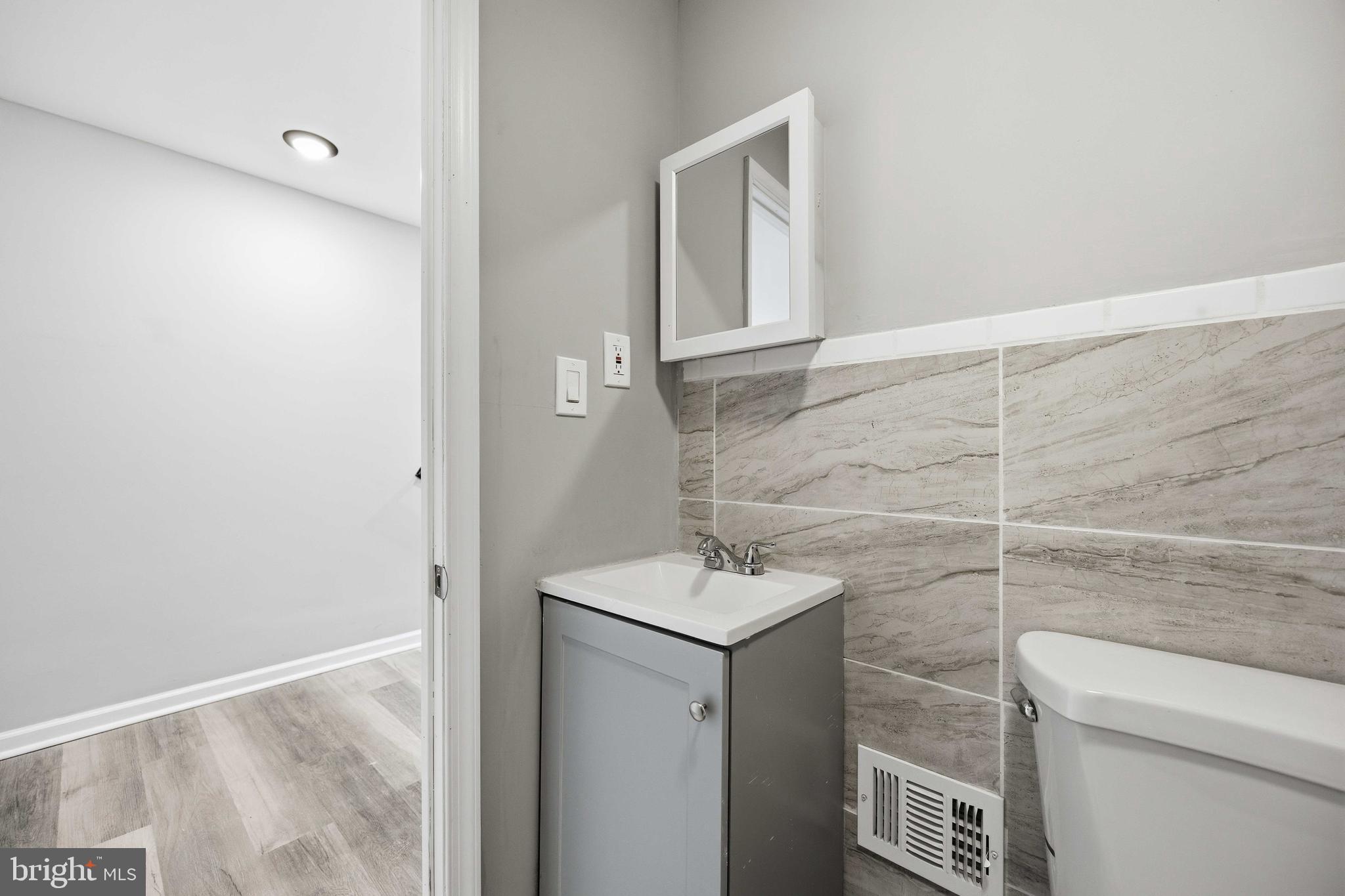 GERMANTOWN (WEST) - Residential