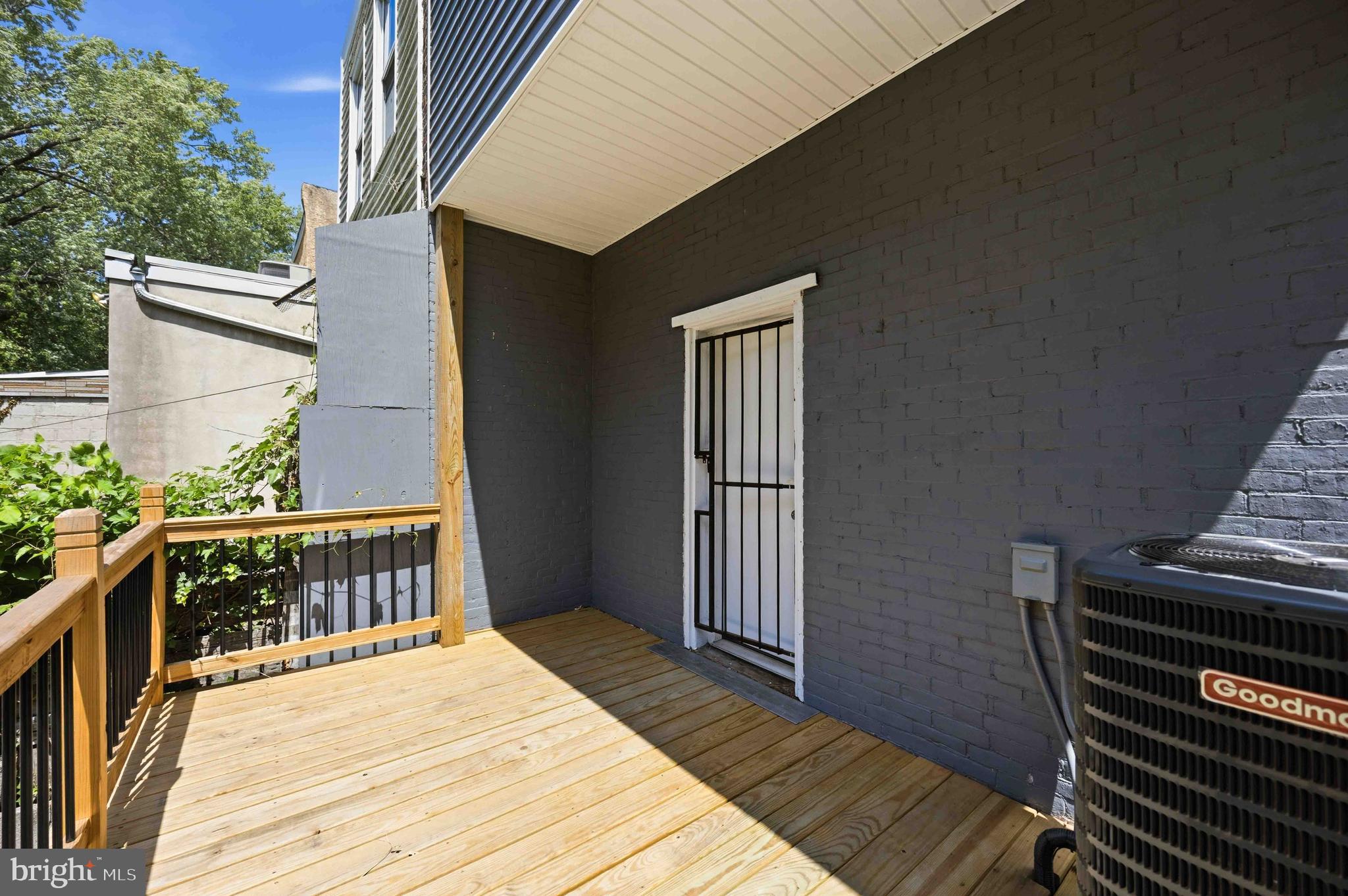 GERMANTOWN (WEST) - Residential