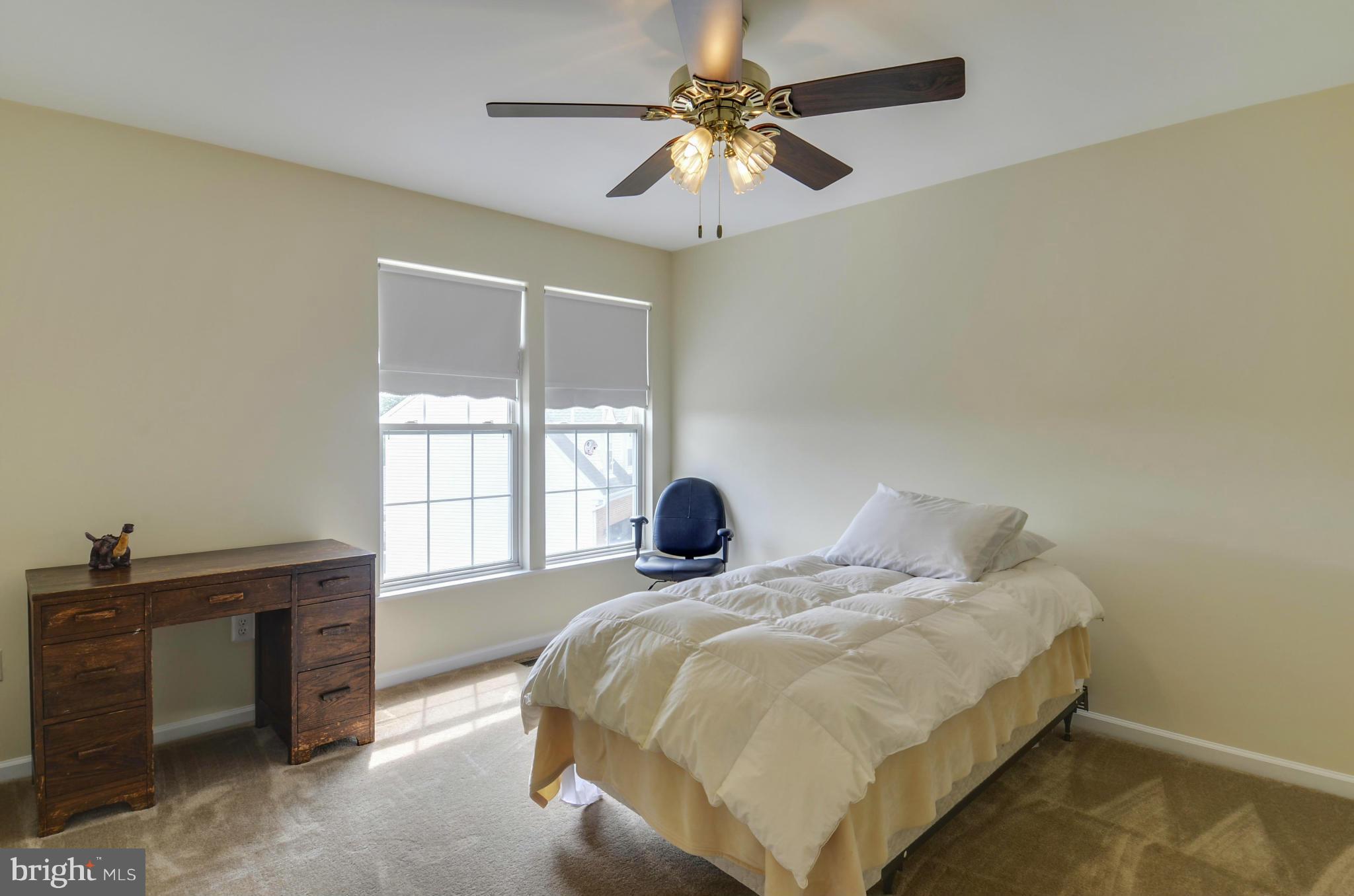 HUNTERS RUN - Residential