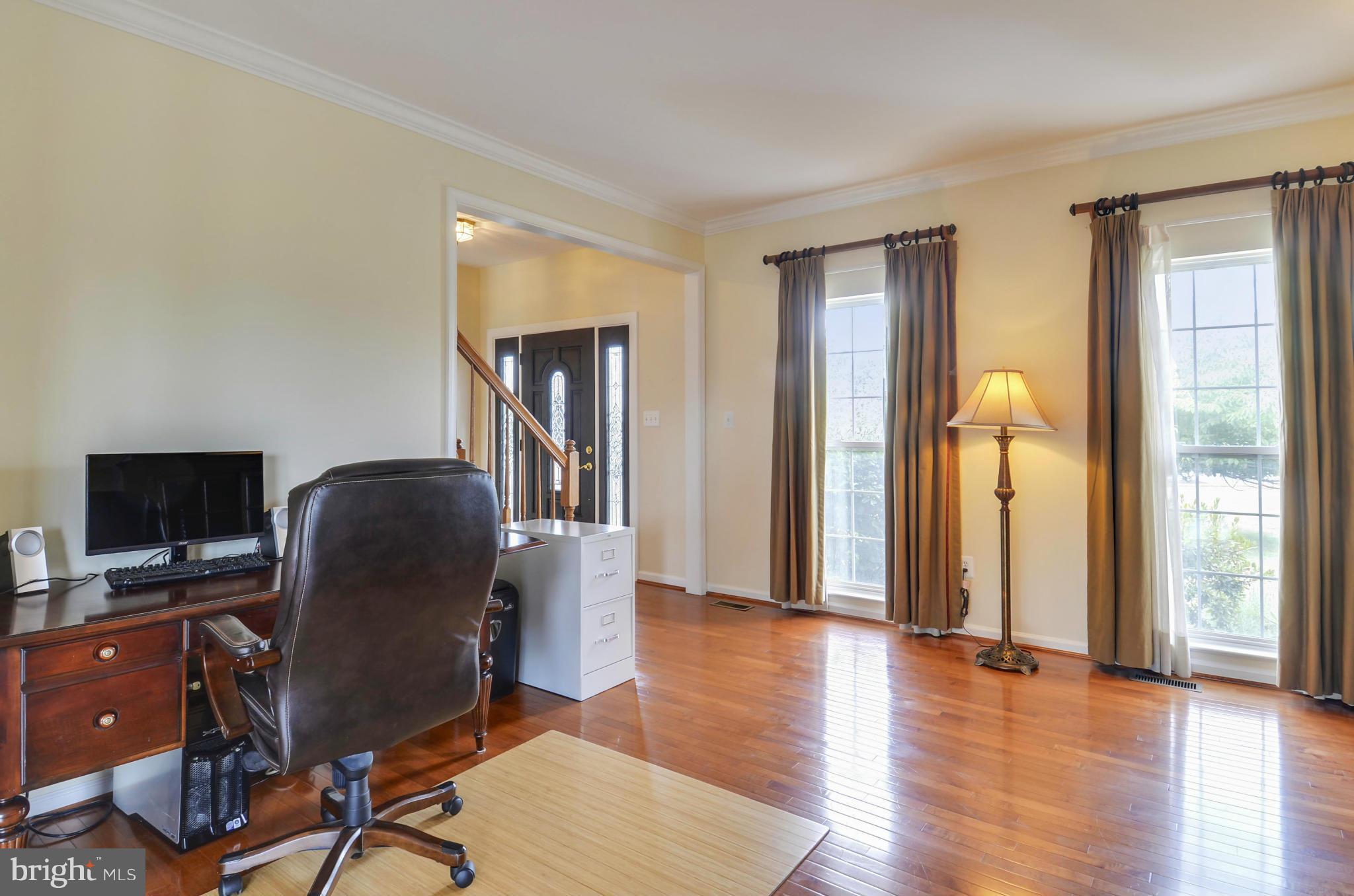 HUNTERS RUN - Residential
