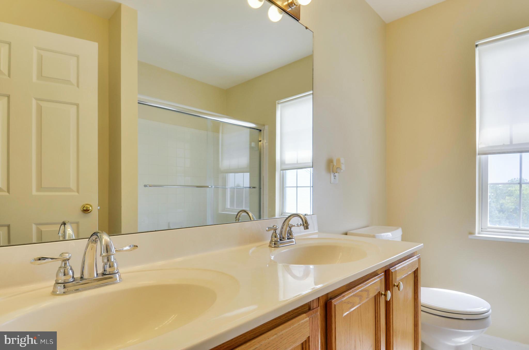 HUNTERS RUN - Residential