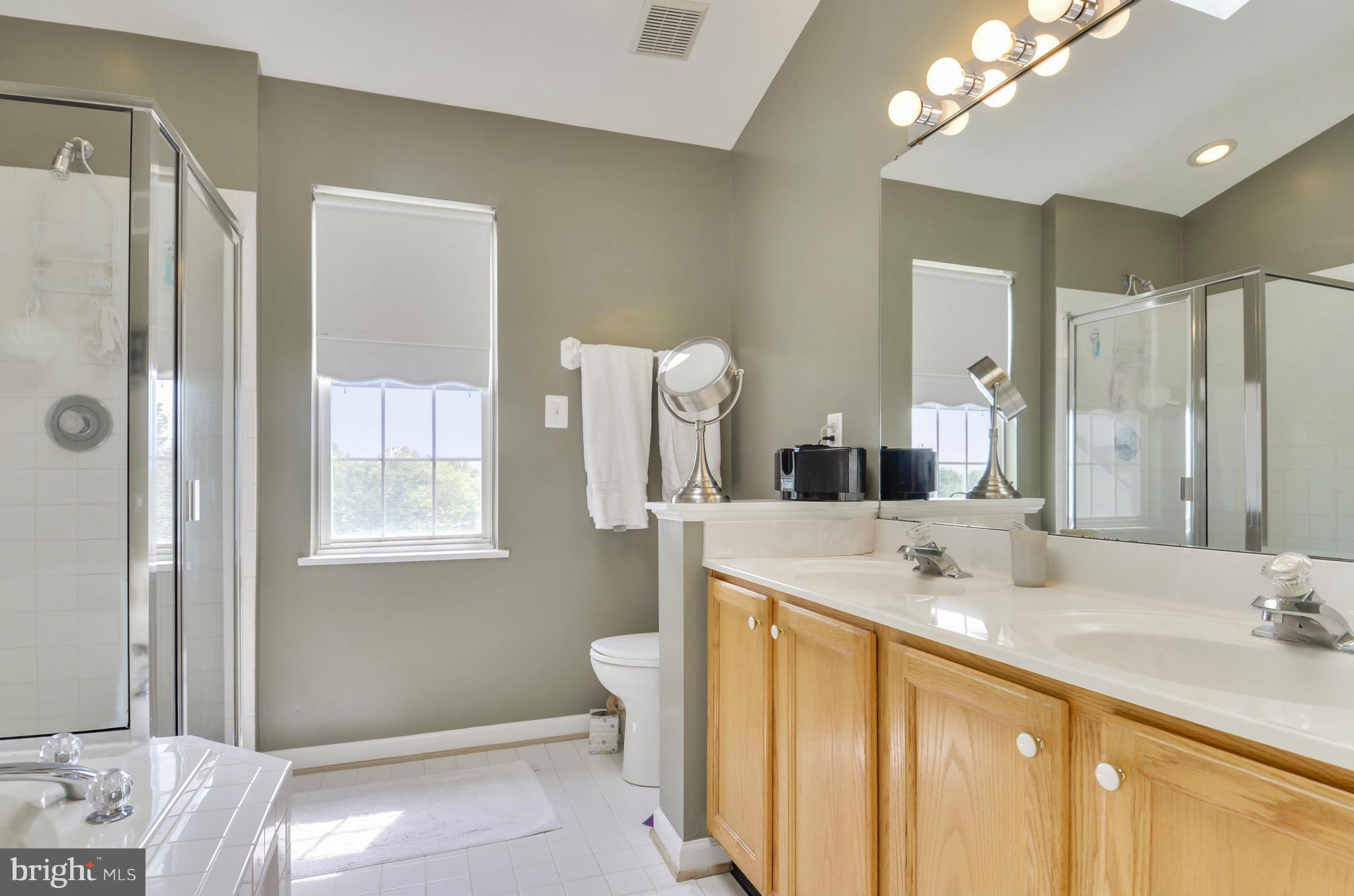 HUNTERS RUN - Residential