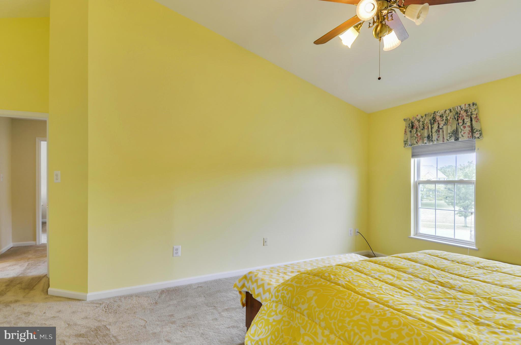 HUNTERS RUN - Residential