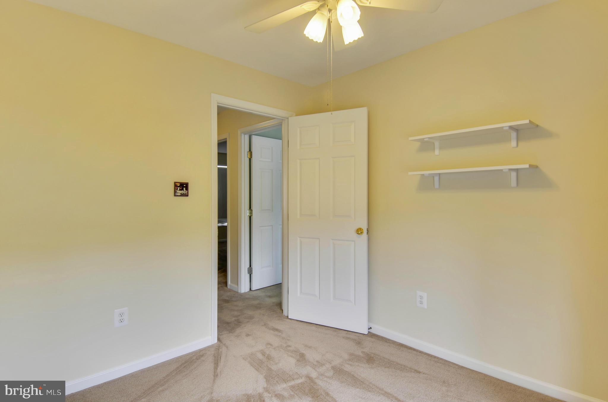 HUNTERS RUN - Residential