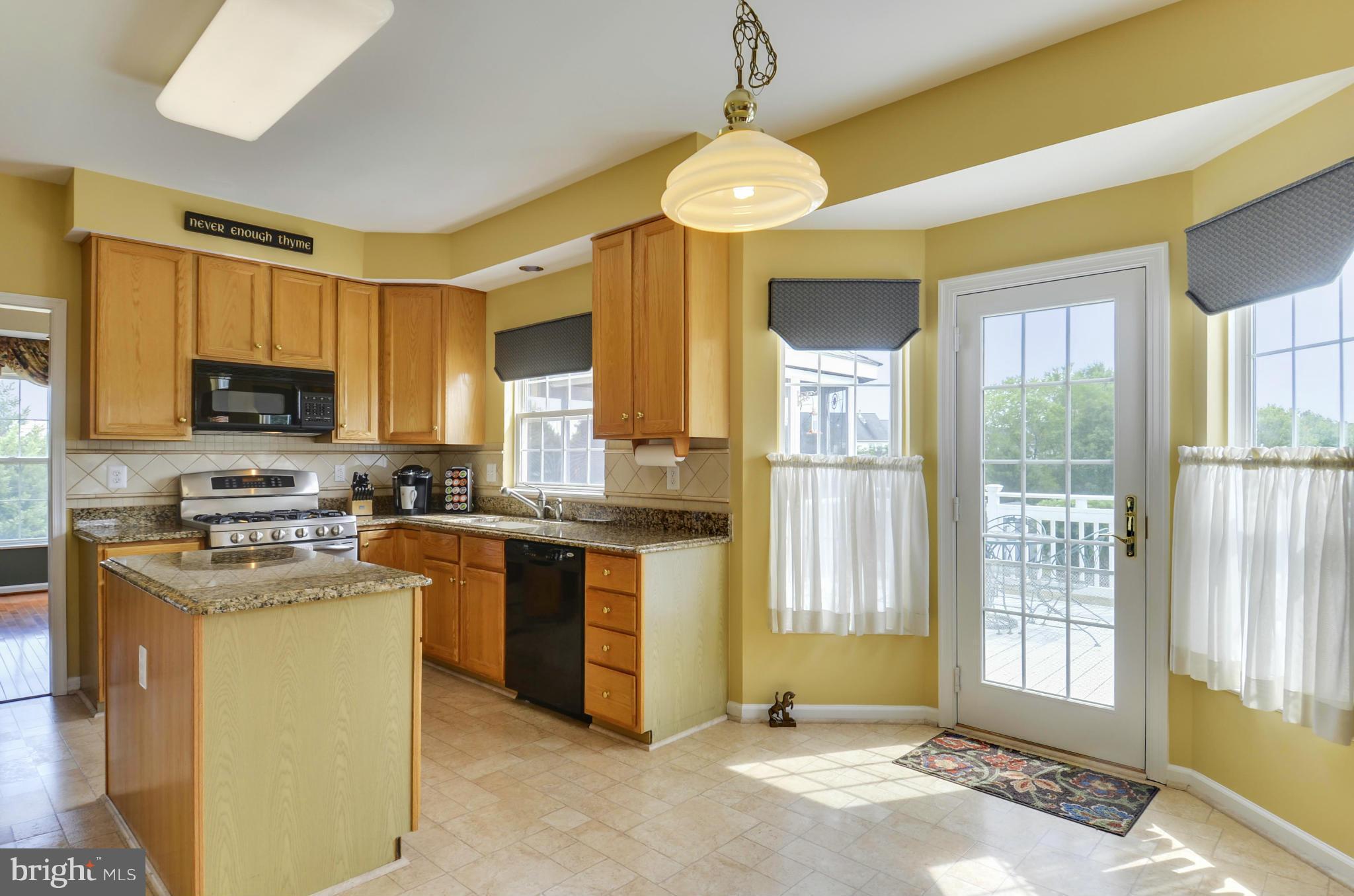 HUNTERS RUN - Residential