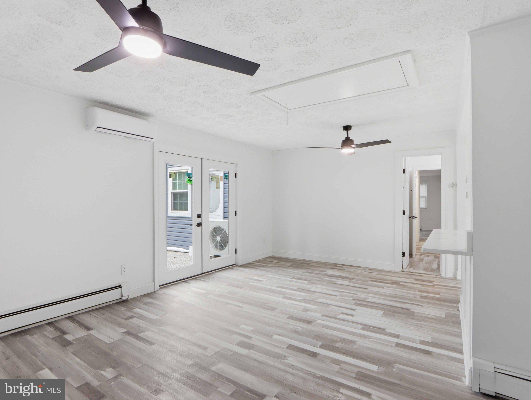 FERNDALE - Residential