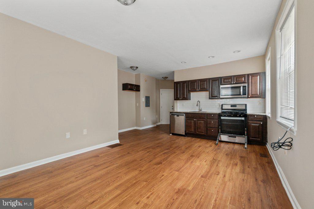 RESERVOIR HILL - Commercial Sale