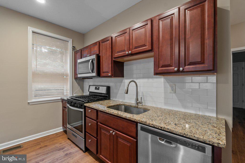 RESERVOIR HILL - Commercial Sale