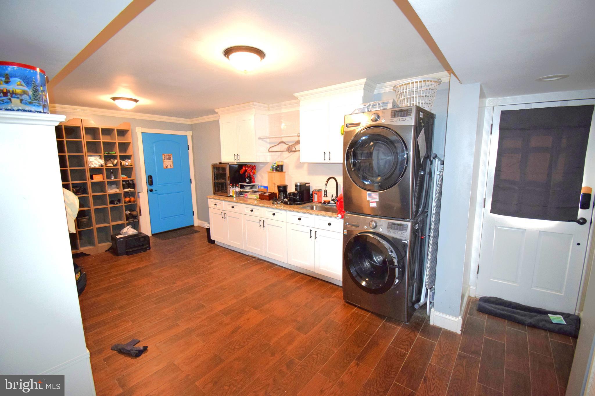 STRATFORD LANDING - Residential Lease