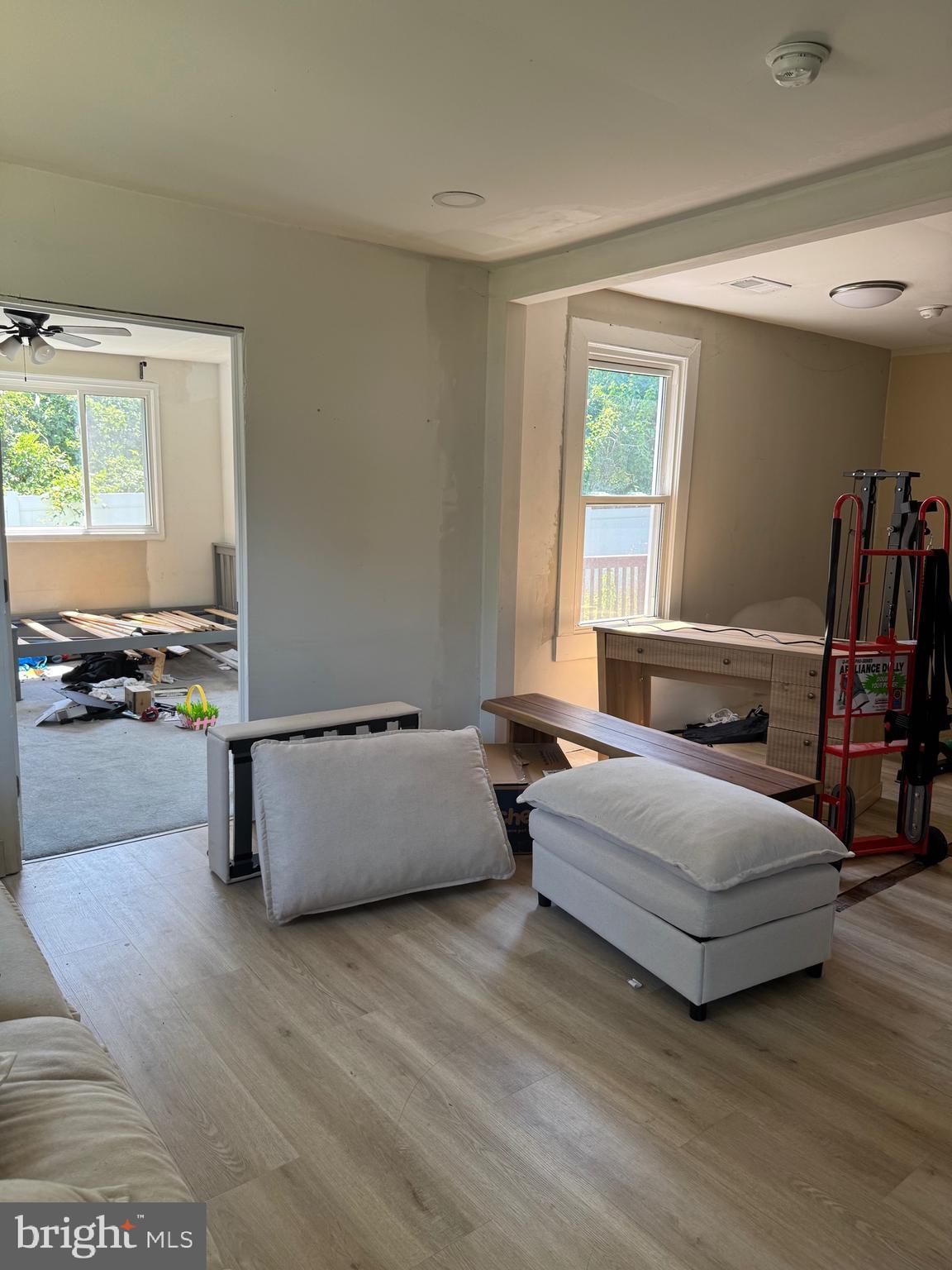BRENTWOOD - Residential