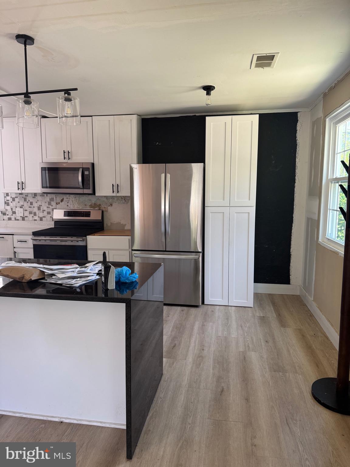 BRENTWOOD - Residential