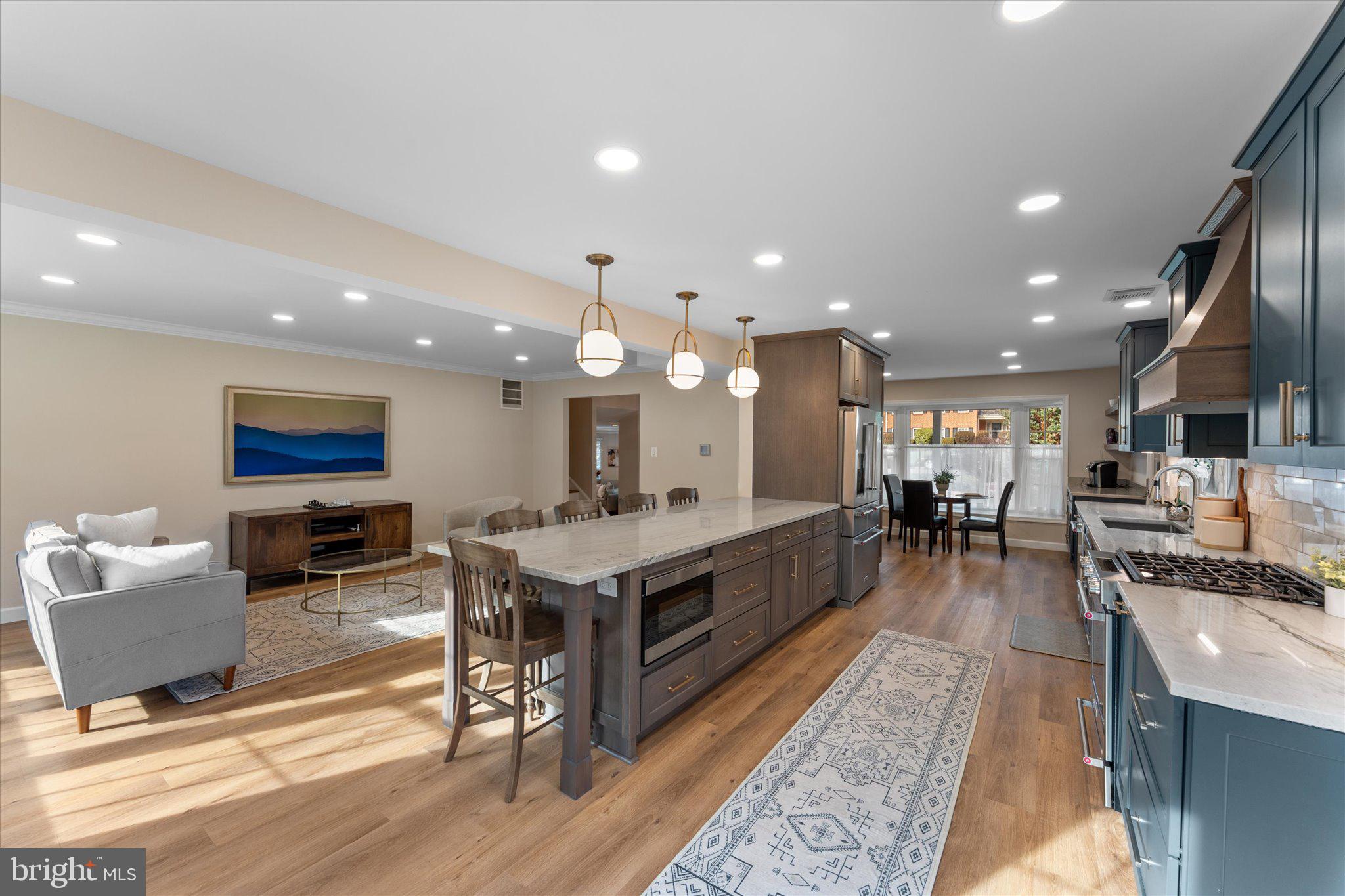 FOX MILL WOODS - Residential