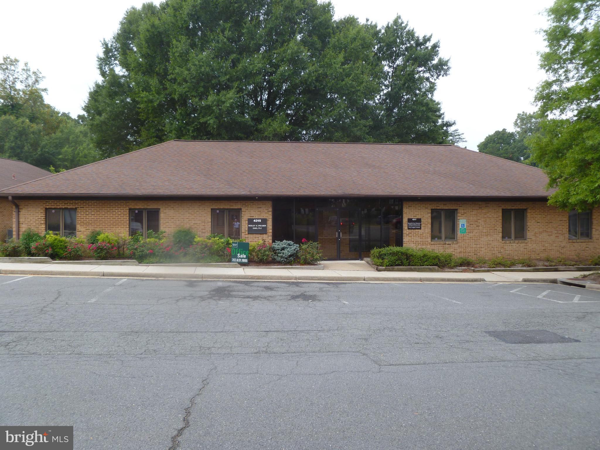 2 offices, business office with large work area, employee break room with kitchenette bar, waiting area, large conference room,  restroom.  the gross square feet of 1,470 SF includes a portion of the enclosed entry vestibule. Sale subject to existing lease until 12/26/2026.  The property is in excellent condition and shows well.
