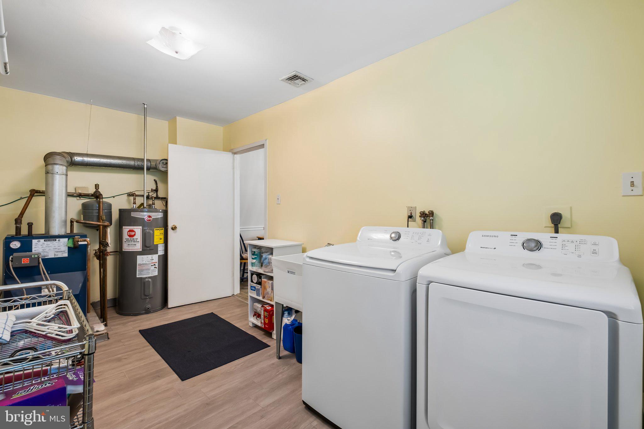 BELMONT HILLS - Residential