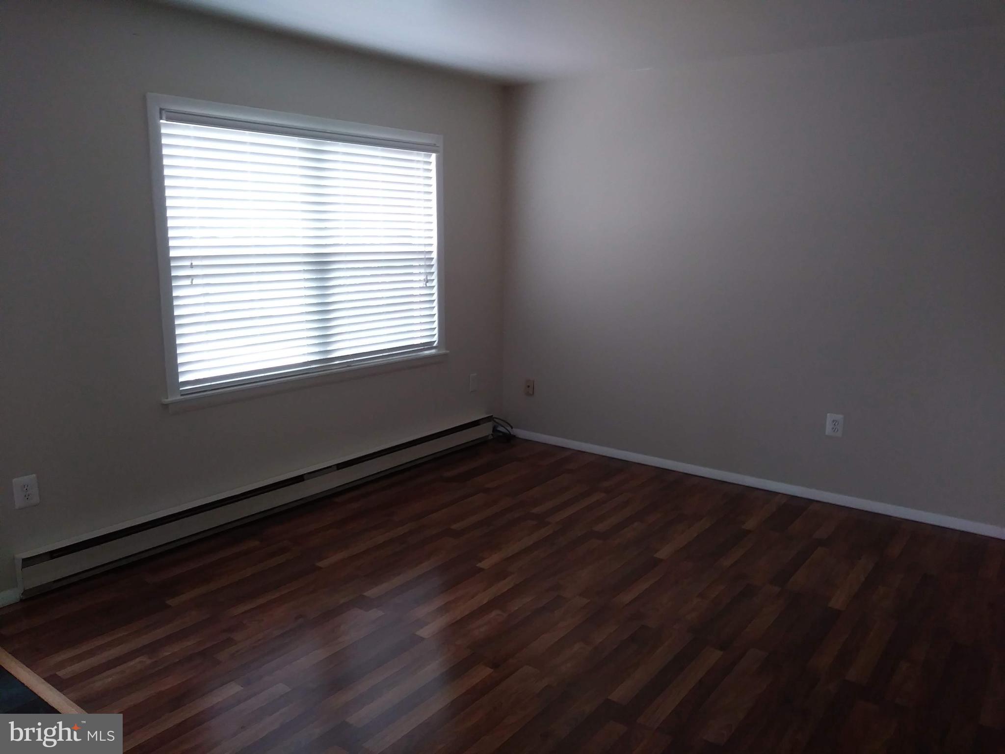 CENTER STREET - Residential