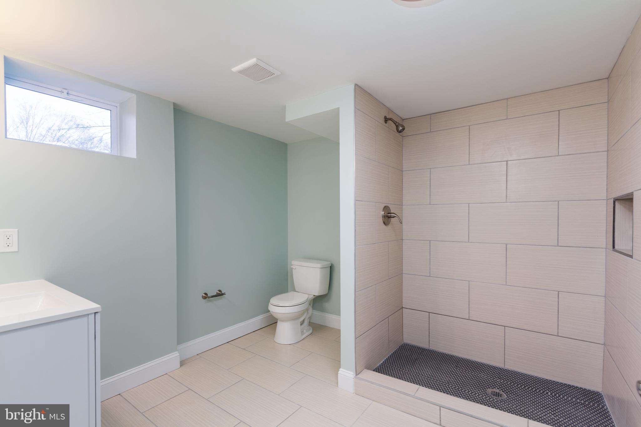 BOWLEYS QUARTERS - Residential