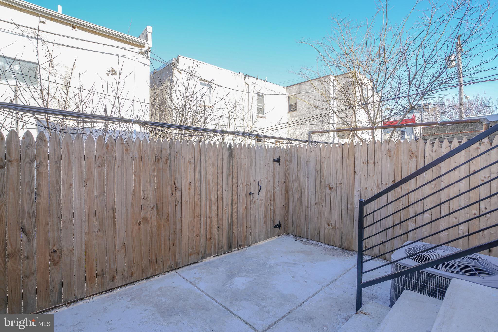 POINT BREEZE - Residential